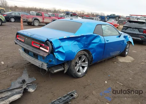 2019 Dodge Challenger Sxt z USA, uszkodzony, nr VIN 2C3CDZAG8KH729237